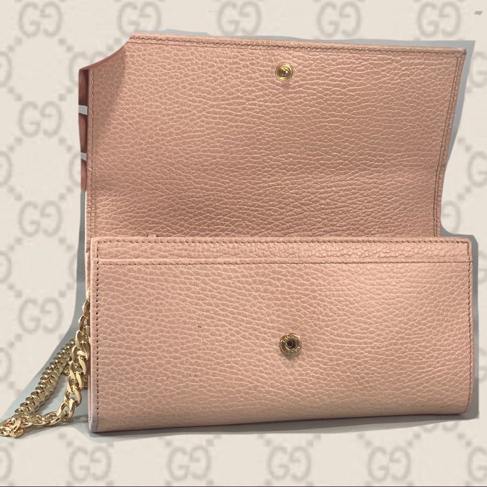 GUCCI Continental Wallet w/ Gold Chain - Picture 6 of 8